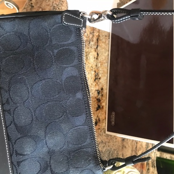 Classic COACH Clutch - Picture 1 of 5